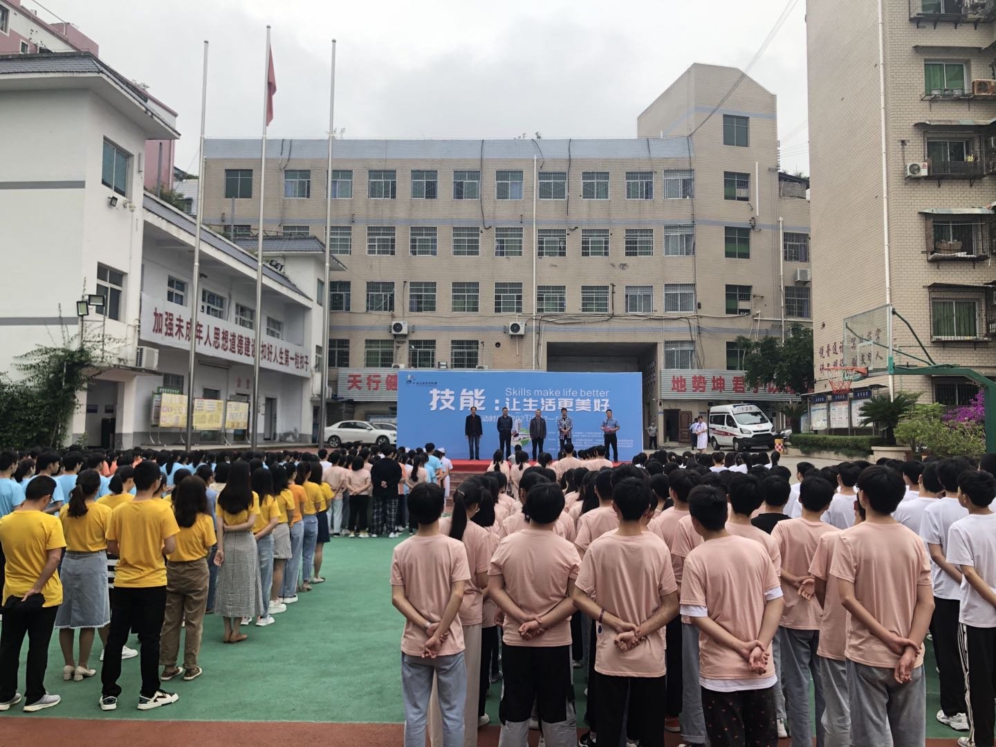 5.28三峡卫校：校举行2021年职业教育活动周闭幕式暨表彰大会1.jpg